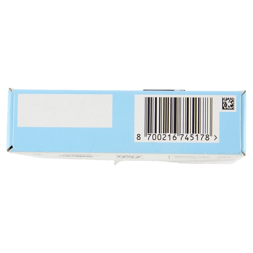 Gillette Skinguard Sensitive Rasoio da Uomo, 1 Manico + 2 Lamette